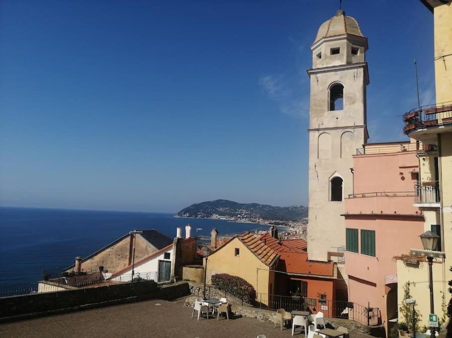 Casa Del Sole Affacciato Sul Mare Apartment Cervo Exterior photo